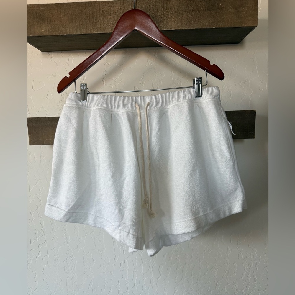 Aerie|Women’s white terrycloth high waisted pull on shorts•LOUNGE/relaxed•NWT,L